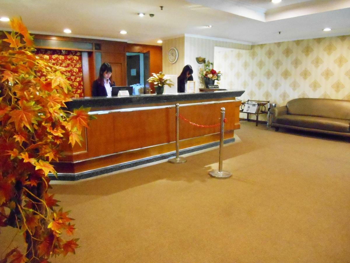 Prinsen Park Hotel Jakarta Exterior photo